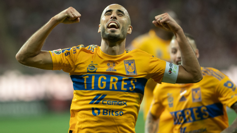 Guido Pizarro celebra un gol con Tigres