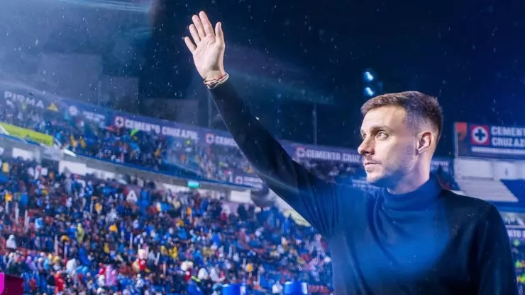 Martín Anselmi - Instagram (1).jpg