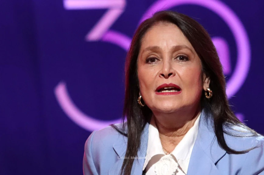 daniela-romo-la-academia.png