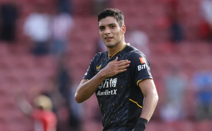 Raul Jimenez con su primer gol.jpg