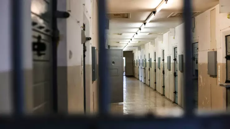 Dictan SENTENCIA a un hombre por ABUSO, atacó a su propia hija de 12 años de edad