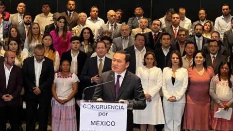 “Congruencia por México": Osorio Chong, Eruviel Ávila y Nuvia Mayorga renuncian al PRI