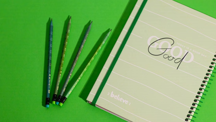 Plantillas Gratis: ¿Cómo hacer etiquetas escolares en casa y ahorrar?