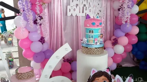 arco de globos gaby.jpg