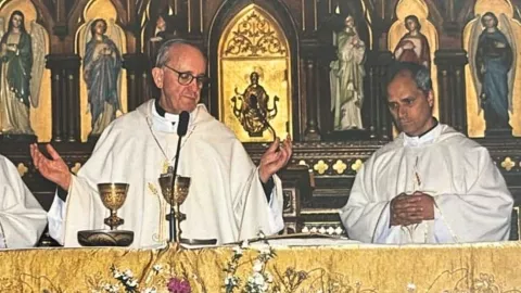 Papa León XIV y la moda: ¿romperá con los códigos tradicionales del Vaticano como Francisco?