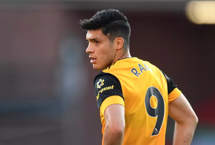 Raúl Jiménez pierde su lugar en los Wolves