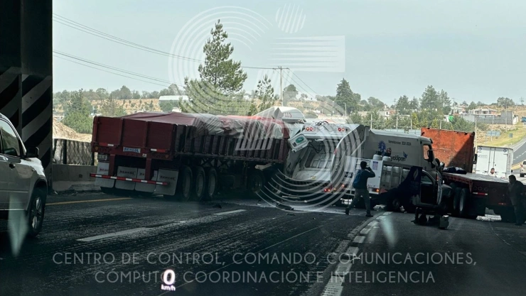 Aparatoso ACCIDENTE en la carretera federal México-Veracruz hoy 28 de mayo de 2024