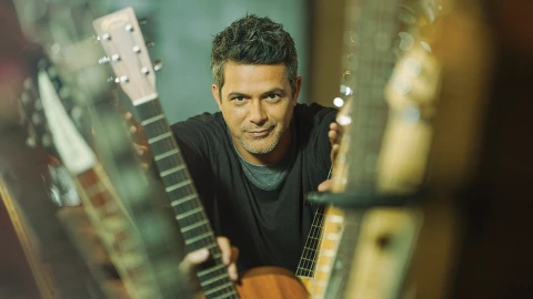 Alejandro Sanz buscaría apoyar a Acapulco