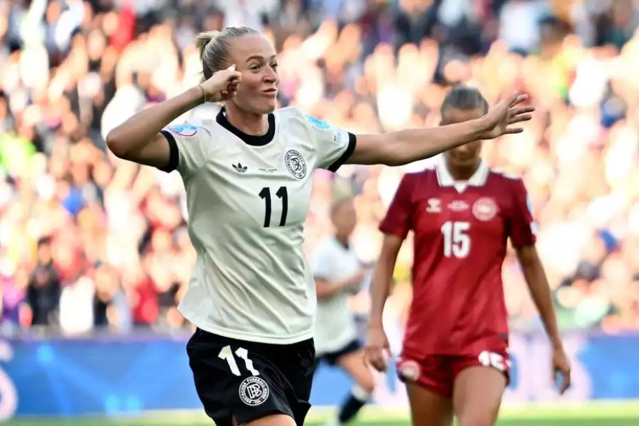 Lea Schüller con Alemania, Eurocopa.jpeg