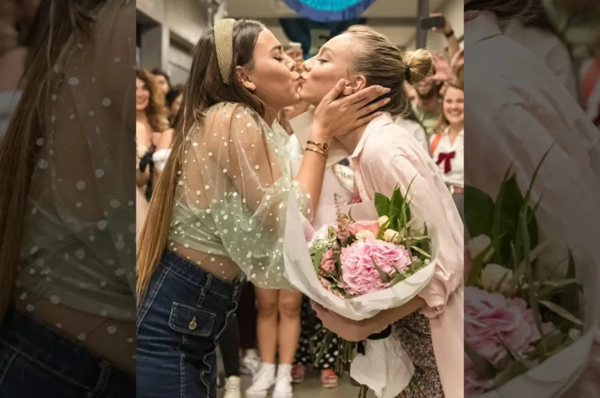 Danna y Esther beso.jpg