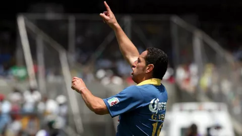 Germ&aacute;n Villa hace un goya en Ciudad Universitaria 