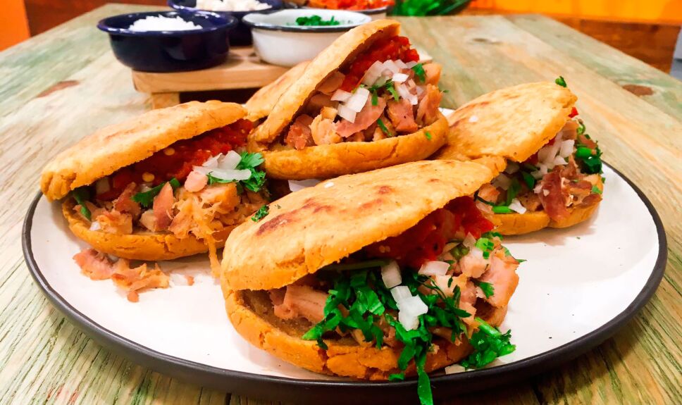 cocineros mexicanos, gorditas