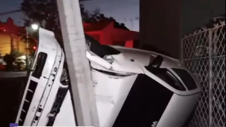 Aparatoso accidente Circunvalación Oblatos: Se registran jóvenes lesionados