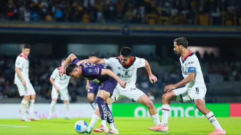 Donde ver el Alajuelense vs Pumas por Concacaf Champions Cup
