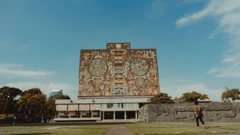 La UNAM aprueba estatutos para anular tesis en caso de plagio