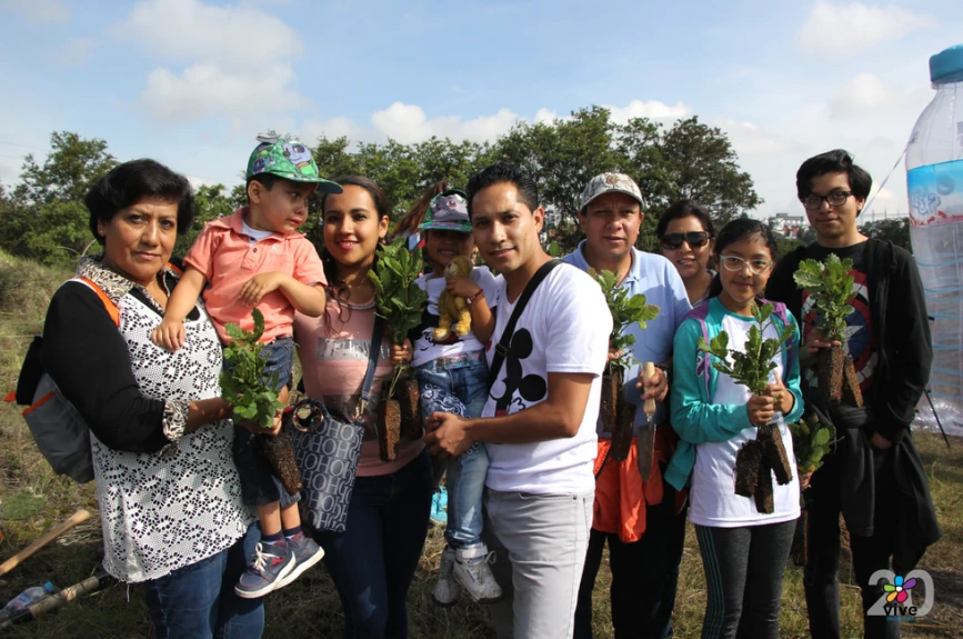 Decenas de familias se dieron cita en el Bosque Tarango