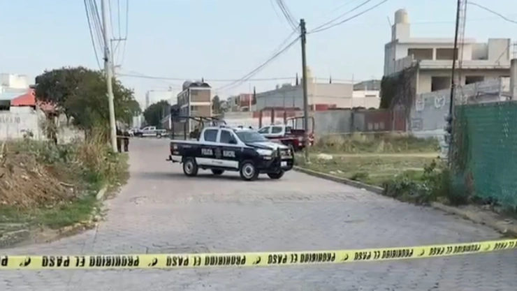 Hallan cuerpo con huellas de violencia en calle de Sanctorum, Cuautlancingo