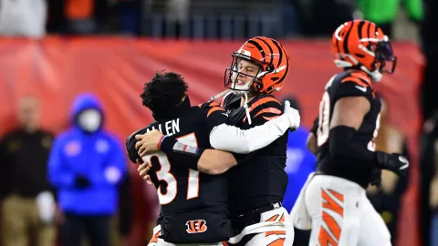 Bengals Cincinnati NFL Carr Joe Burrow