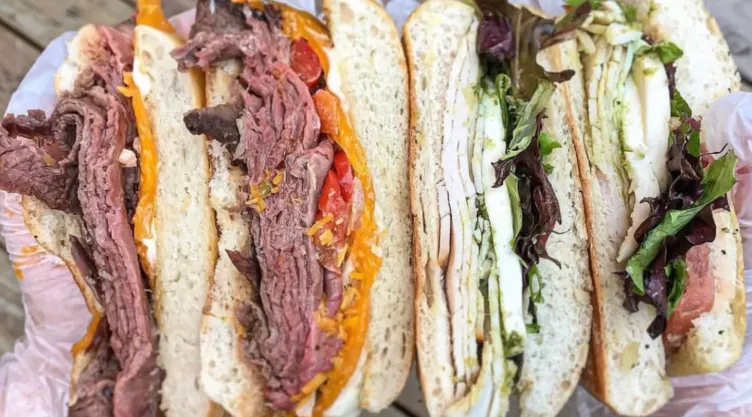 Algunos de los platos estrella del lugar de hamburguesas de Texas.