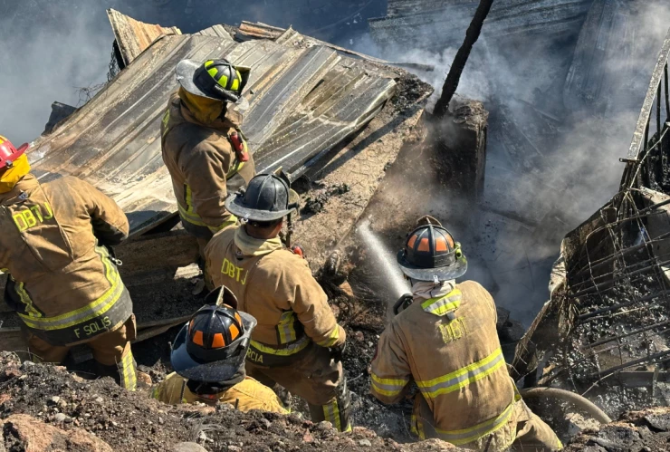 Incendio en colonia Matamoros en Tijuana hoy sábado 18 de enero de 2025.png
