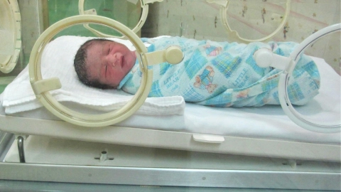 Matteo sufrió presunta negligencia médica en Tlalnepantla y perdió su estómago