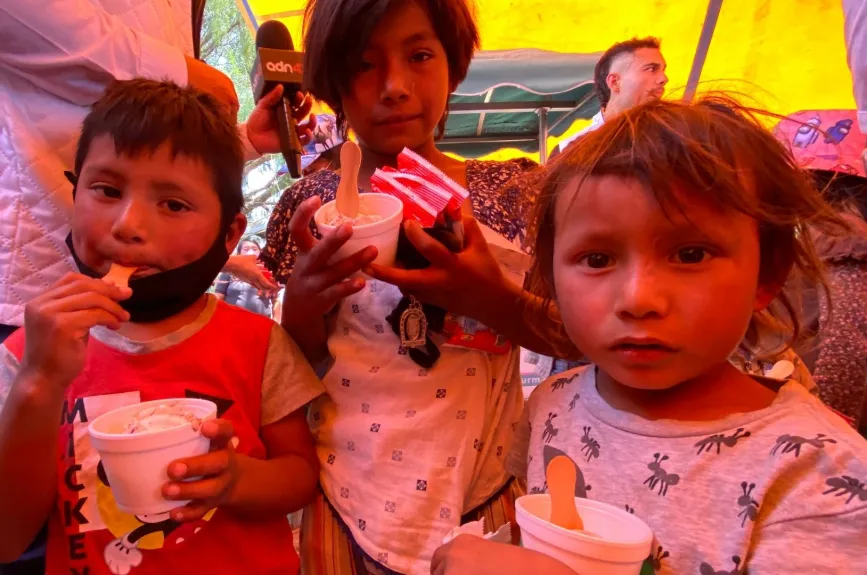 Visitamos a los niños de las ladrilleras de Chalco, Edomex y les llevamos un dulce regalo. ¡Revive los mejores momentos!