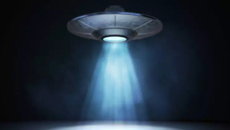 ¿Abducción? Hombre REVELA que sus amigos DESAPARECIERON por fotografiar un ovni