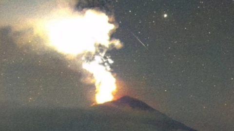 volcán popocatépetl estrella fugaz