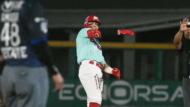 Juli&aacute;n Ornelas, pelotero de los Diablos Rojos del M&eacute;xico