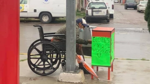 hombre-silla-de-ruedas-elotes- (1).jpg