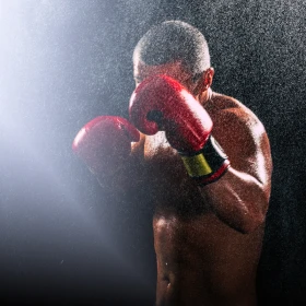 Boxeador con brisa de agua