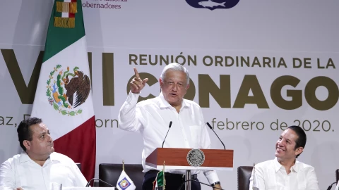 López Obrador asistió a reunión de la Conago