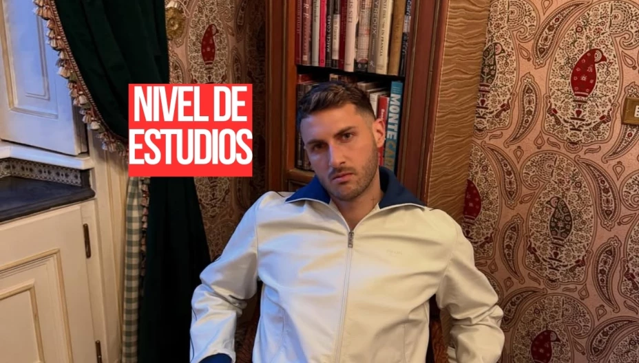 Santiago Gimenez: cuál es el nivel de estudios del futbolista estrella mexicano