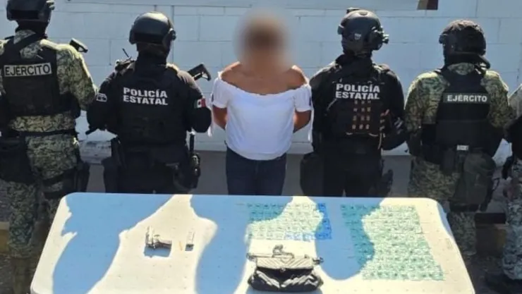 Mujer detenida en Culiacán.jpg