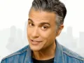 Jaime Camil en acción..jpg