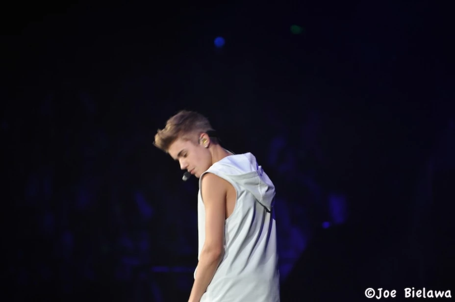 Así se burlan en redes sociales del trasero de Justine Beiber