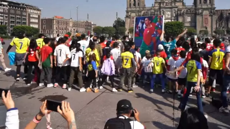 Cristiano Ronaldo festejo zócalo