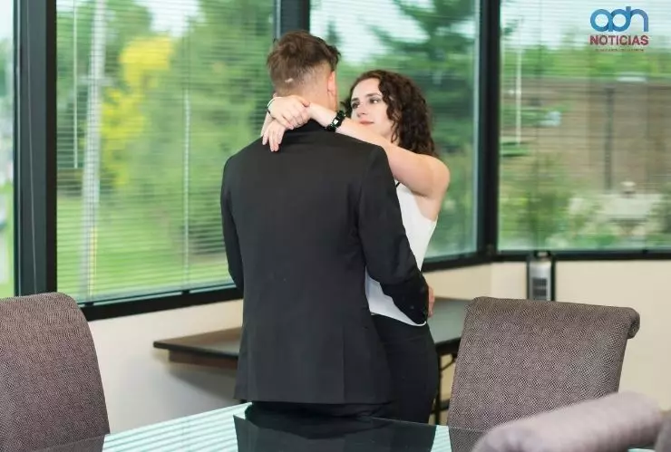 romance de oficina 2.jpg