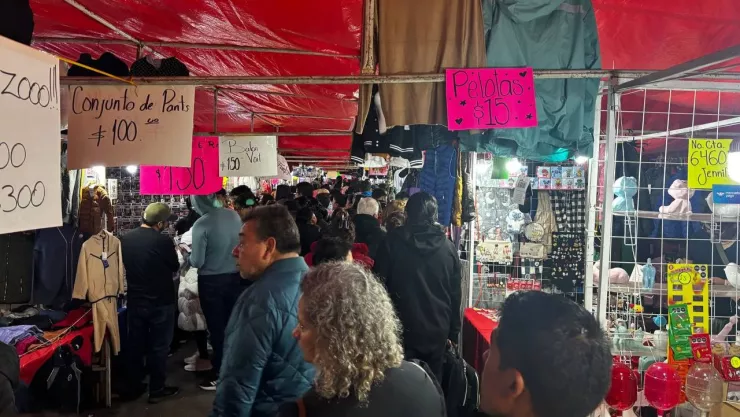 Tianguis de las vias del Molinito en Naucalpan Edomex