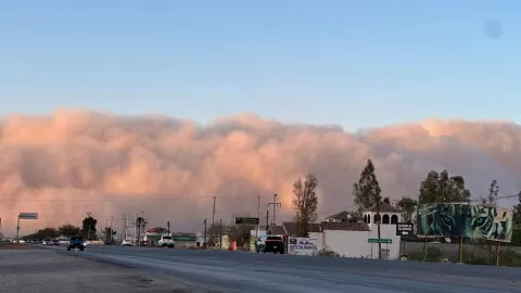 Tormenta de arena: Chihuahua cierra carreteras y negocios