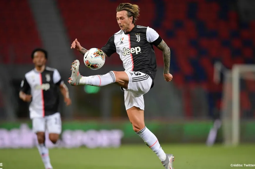 9 fichajes más caros de la Juventus bernardeschi.jpg