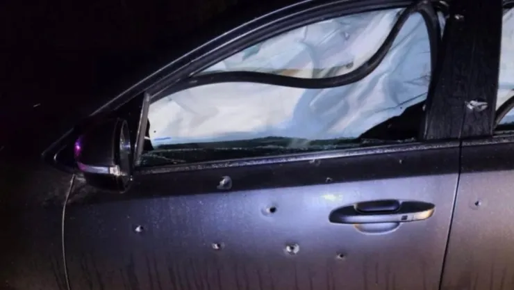 Encuentran a hombre sin vida dentro de camioneta en la carretera San Hipólito-Xalapa hoy; así lo atacaron a balazos