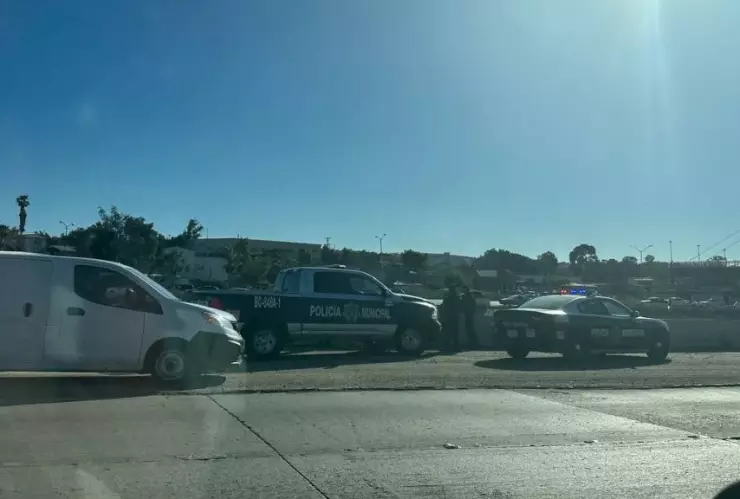 Camión de pasajeros robado en Tijuana