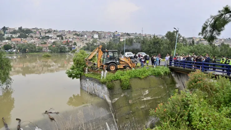 Conagua evalúa posibilidad de desalojar temporalmente la colonia San Rafael, en Naucalpan.