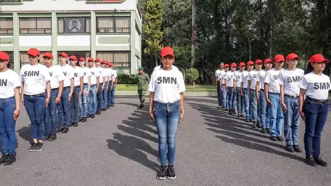 Esto sabemos del supuesto servicio militar obligatorio para mujeres en 2024.