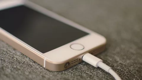 ¿Por qué no debo responder llamadas con los prefijos +355 y +225? Esta es la razón