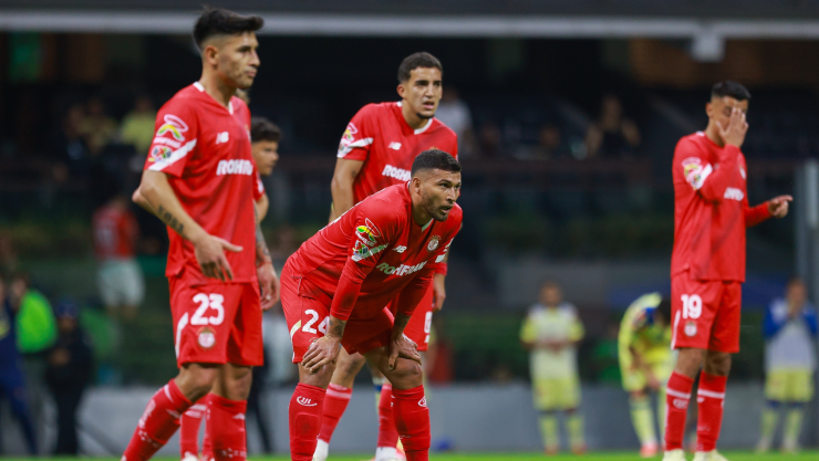 ¡Preocupante! Juan Escobar es baja de Toluca tras presentar problemas cardíacos 

