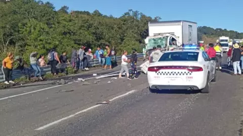¡Precaución! Cierre total en carretera Perote-Banderilla ¿Qué pasó?