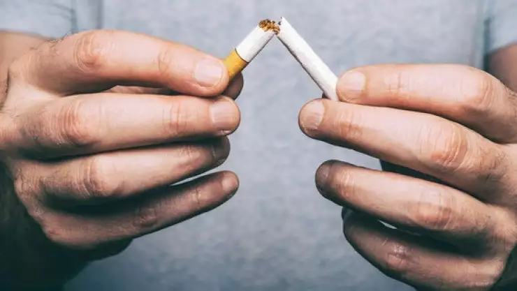 Nueva Zelanda anuncia planes para prohibir la compra de cigarros 