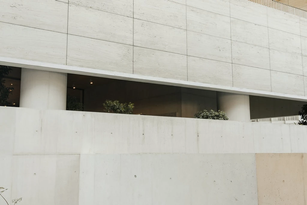 Vista de Eno en el museo jumex por fuera